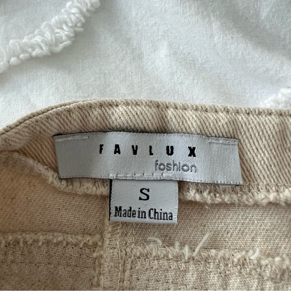 ⭐️SOLD⭐️Favlux Beige Button Front Mini Skirt Size Small Pockets Cotton Preppy - Picture 3 of 5